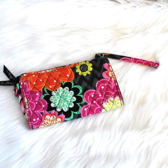 Vera Bradley Ziggy Zinnia Front Zip Wallet Wristlet Floral - Picture 1 of 3